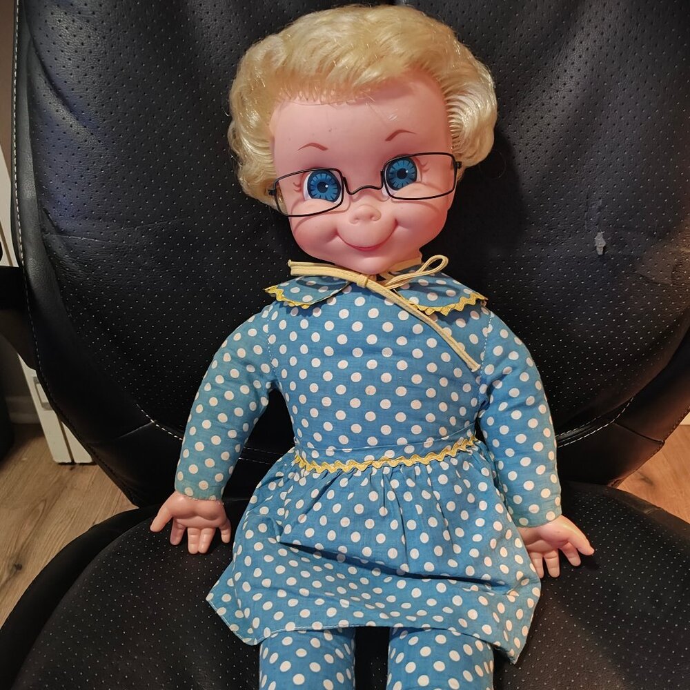 Vintage 1967 Mrs Beasley Doll*SHE TALKS!*Rare Soft Hair and Red Tag!!Super Nice!